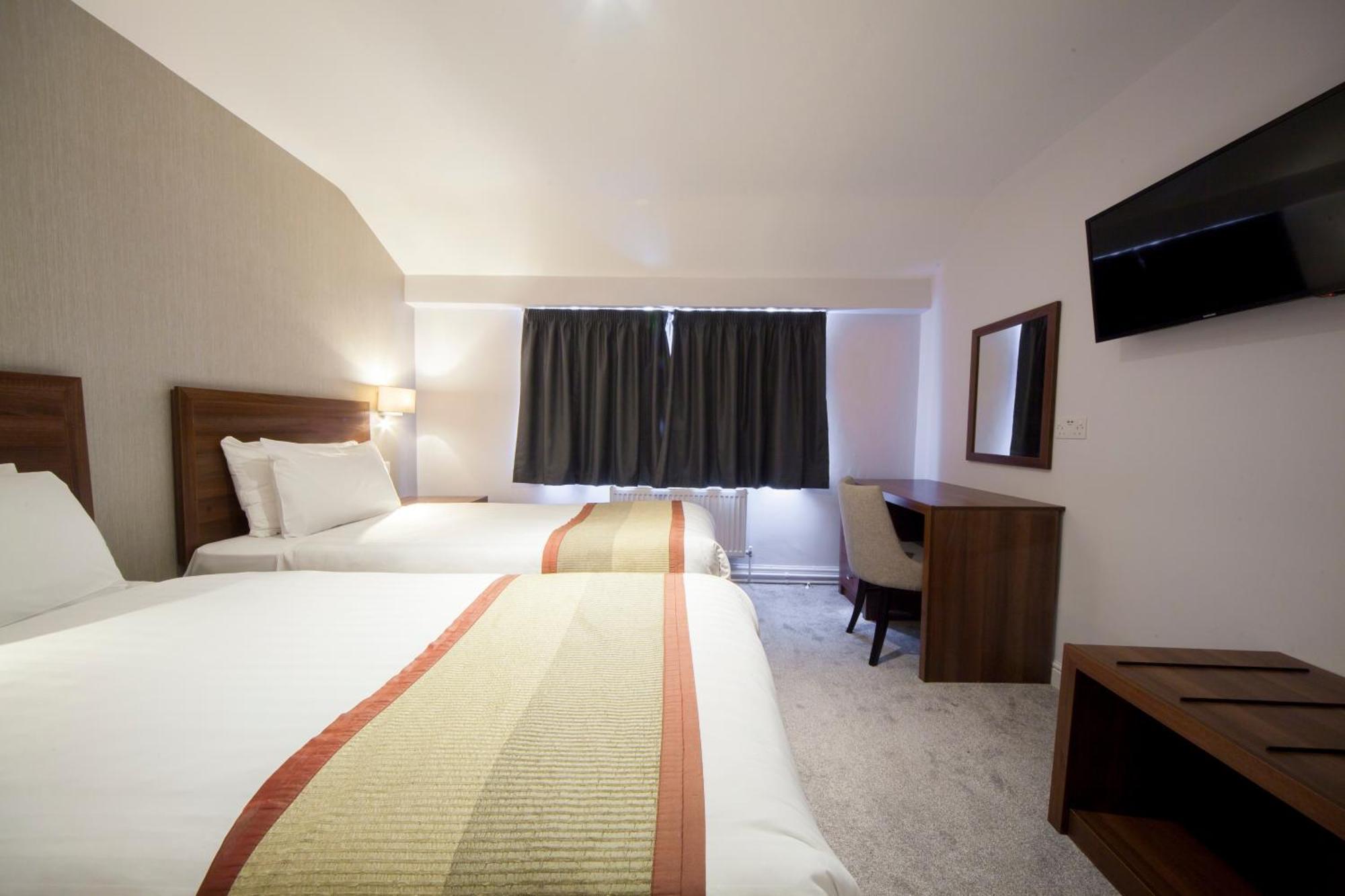 The Holt Hotel Steeple Aston المظهر الخارجي الصورة